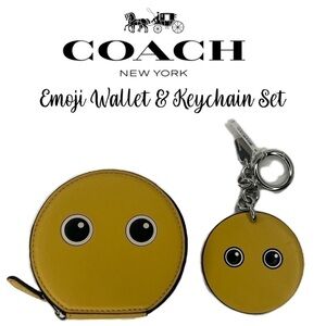 😃Coach Emoji Speechless Eyes Yellow Circle Coin Bag and Keychain Set NWT